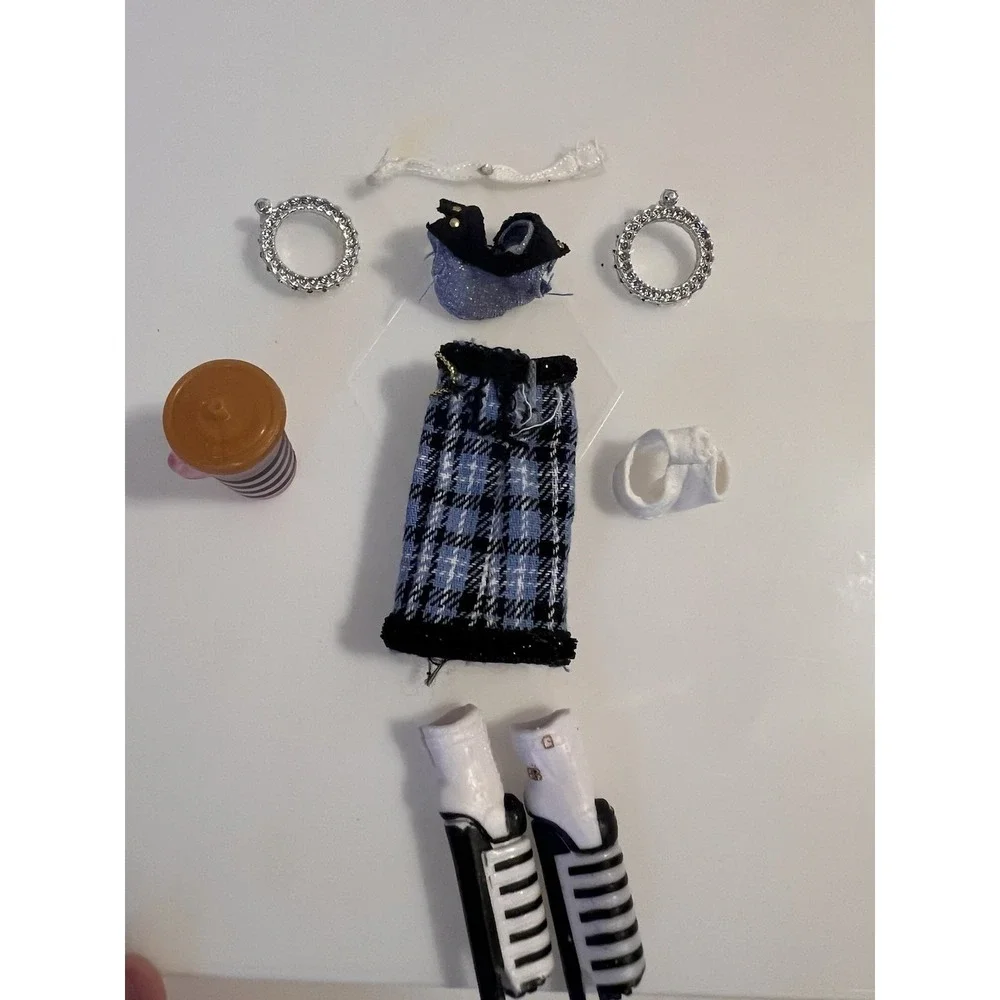 LOL Surprise Doll Uptown Girl Family Hair Salon Piano Doll OUTFIT ONLY No Doll